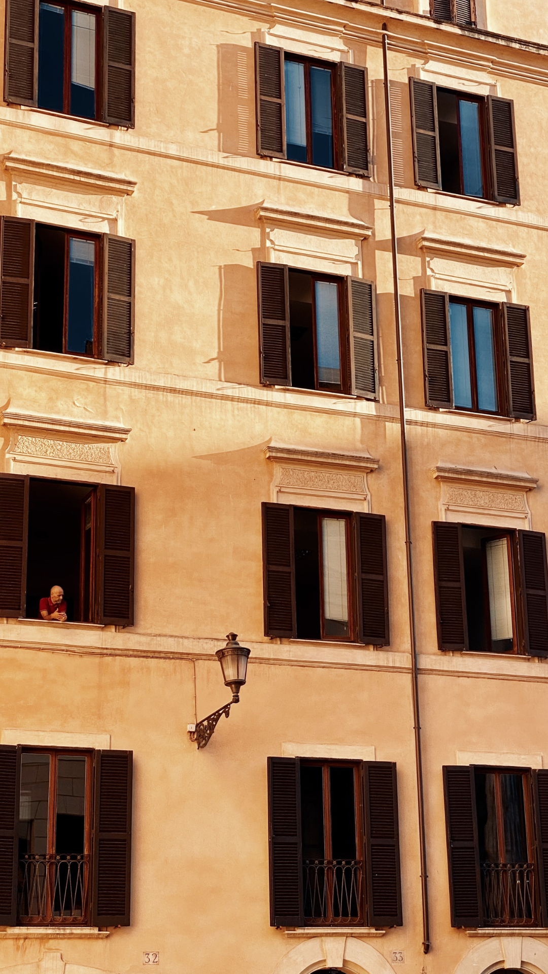 Floating Being - Free Phone Wallpaper - Italy